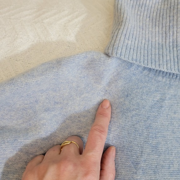 L.L. Bean Blue 100% Recycled Cashmere Turtleneck Sweater Tunic Oversize M READ - Picture 9 of 16